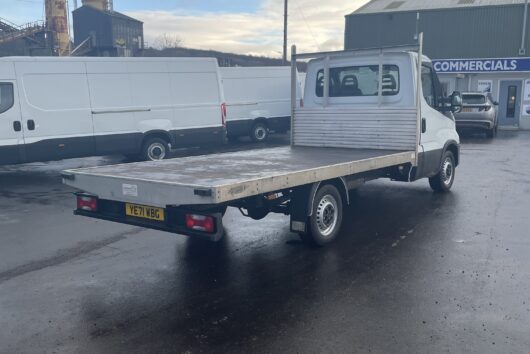 IVECO Flatbed Van Rear